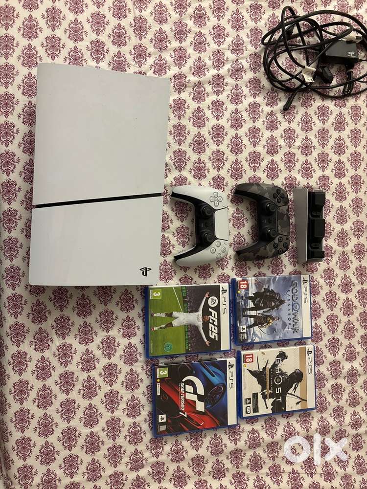 PS 5 with all accessories