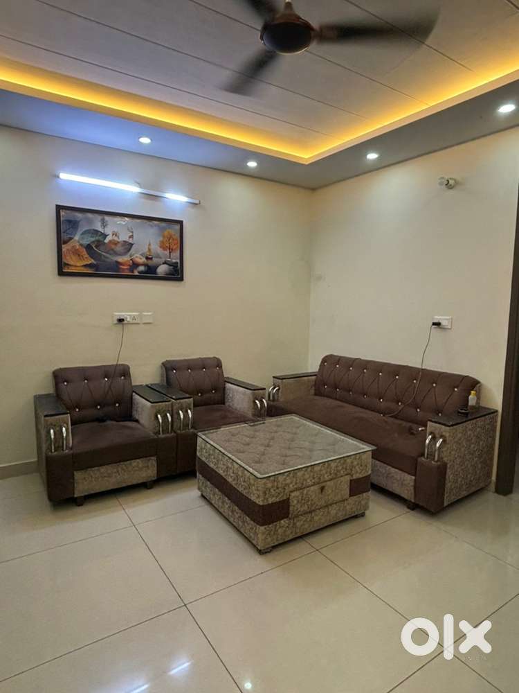 5 seater soffa and led stand for sale