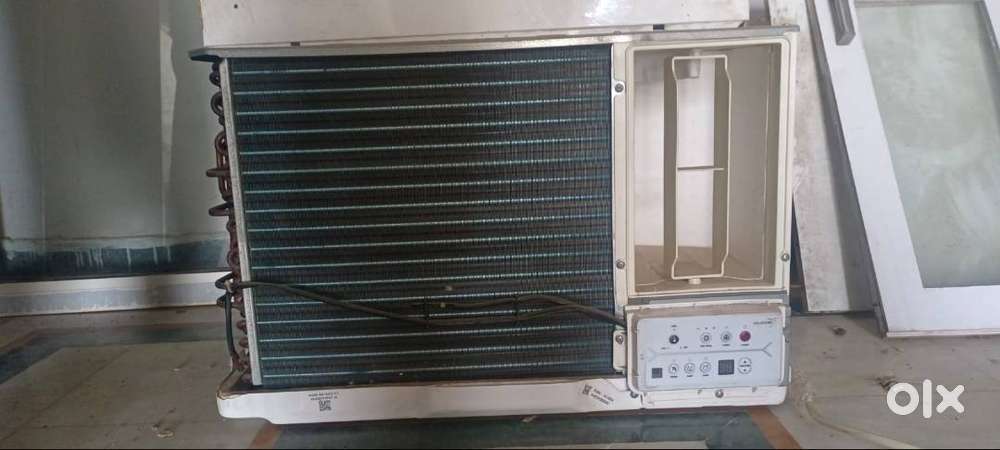 Akabishi 1.5 Ton Window AC – Excellent Cooling  1 Year Used