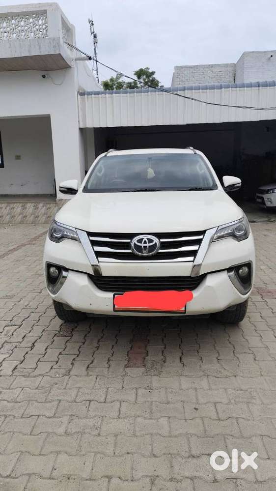 Toyota Fortuner 3.0 4X2 MT, 2017, Diesel