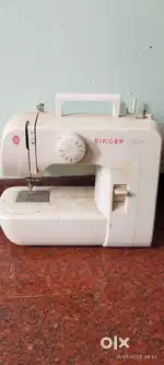 Electric tailoring machine