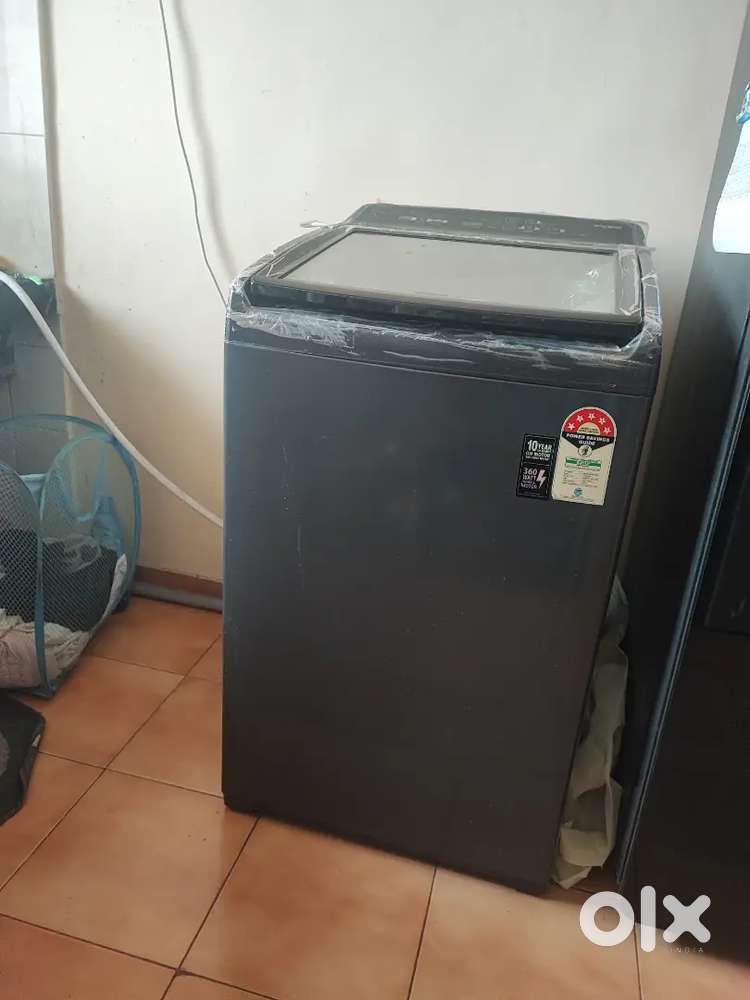 Whirlpool washing maching used for less than a year