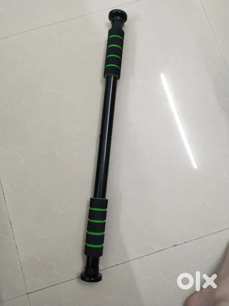 Door stick pull up bar