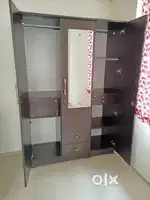3 door wardrobe