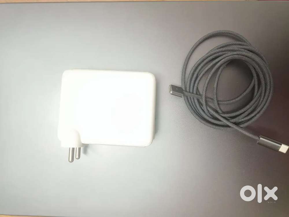 Apple charger adapter 140W with magsafe cable