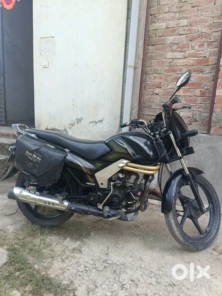 Mahindra centuro 110cc November 2014 serious person Call Me