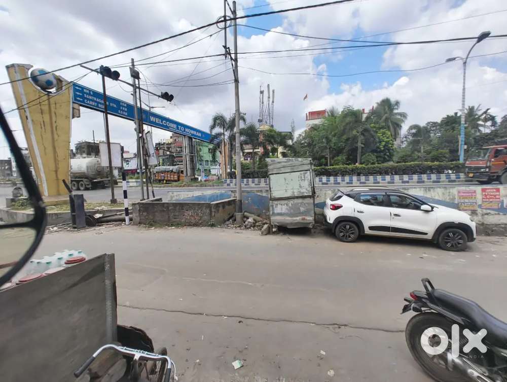 Big on road Shop and office kona express Near Nabanna 450 sqft