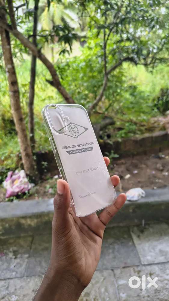 iPhone 16 clear back cover