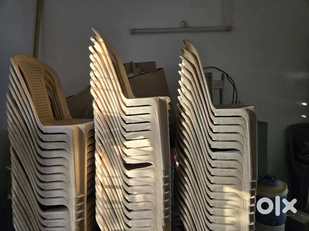 Supreme company chairs for sale