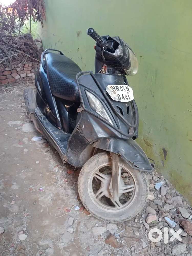 Scooty tvs wego