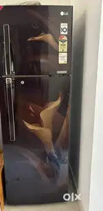 6 year old LG brand 360 ltr excellent fridge used by a family.