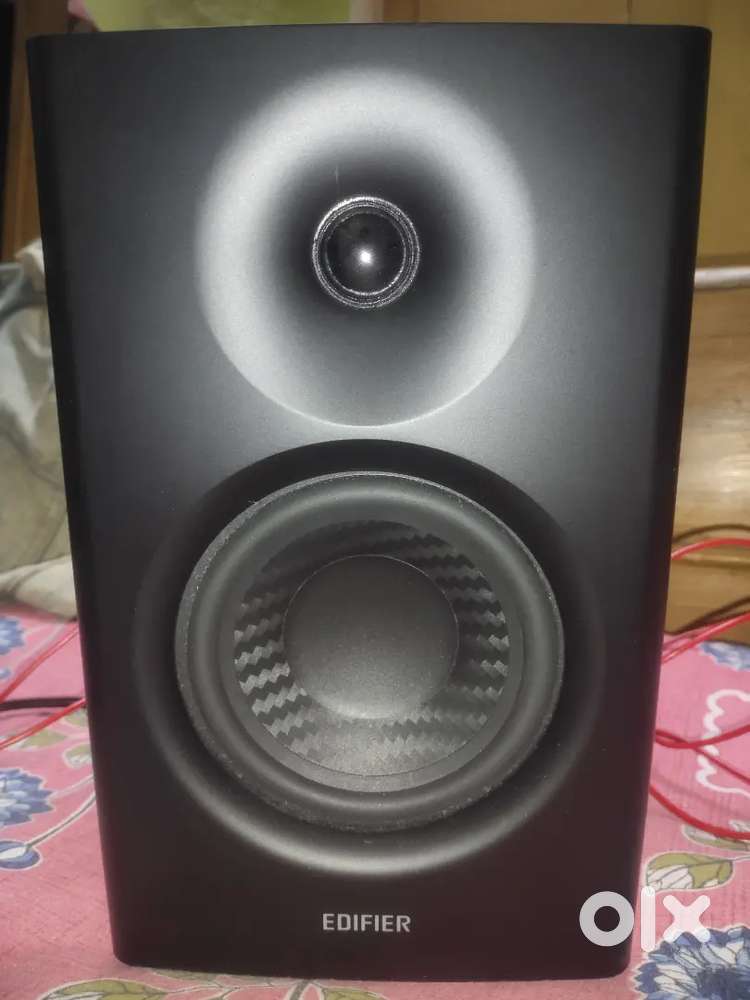 Edifier MR4 Studio Monitor (bookshelf) Speakers