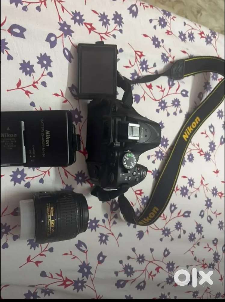 NIKON D 5200