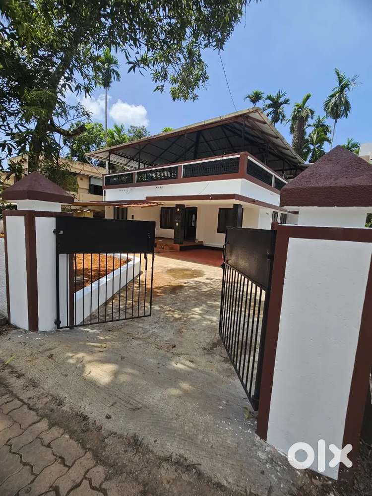 Semi-Furnished 3BHK for Family
