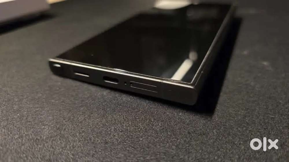 Samsung galaxy S24 Ultra 12gb ram 256gb rom emi available