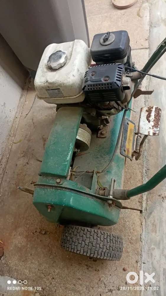 Grass Cutting Machine