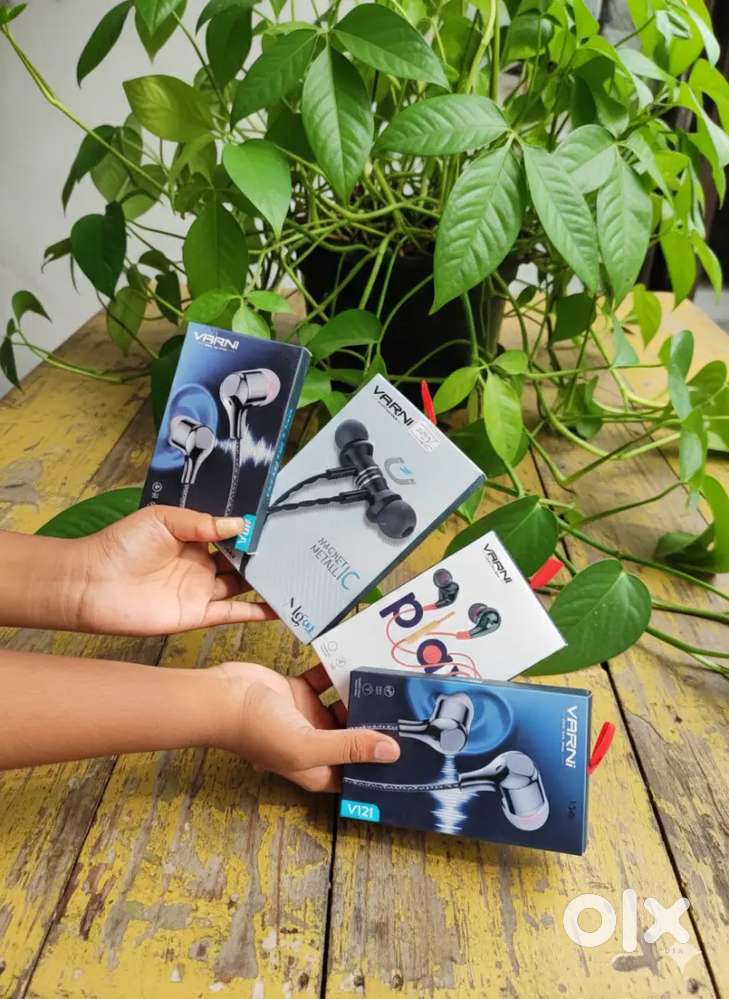 Headset wired. 4 piece 100