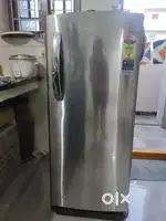 WHIRPOOL FRIDGE 200 LITERS
