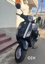 Vespa scooter for sale