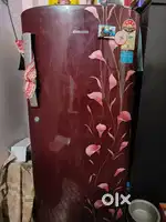 Samsung refrigerator in excellent condition