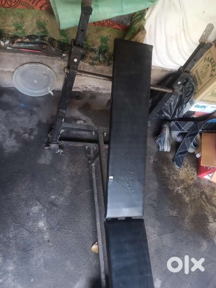 Gym bench two in one . incline and decline