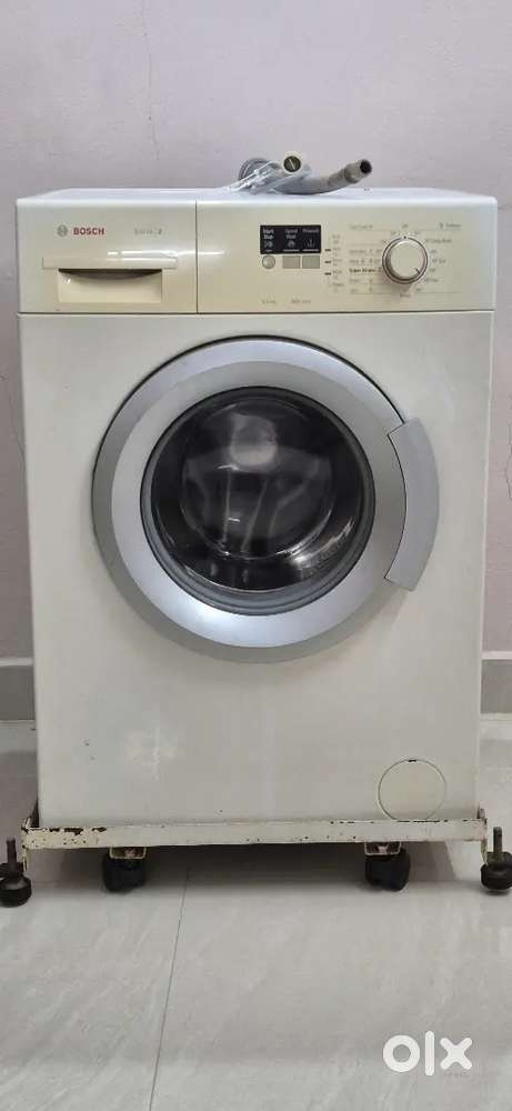 BOSCH automatic washing machine 6kg front load