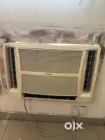 Hitachi 1.5 Ton 5 star White Window Air Conditioner