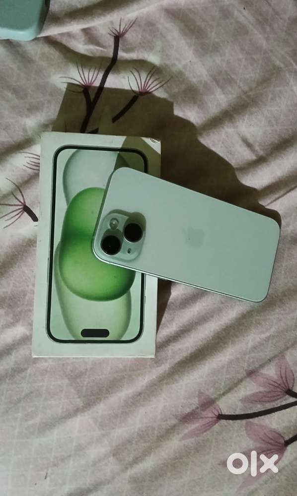 Iphone 15 128gb 9 months old(green)