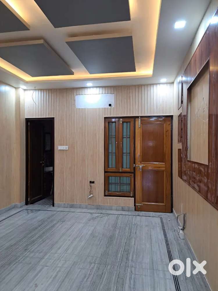 2 bhk Semifurnisd office space in gomti nagar