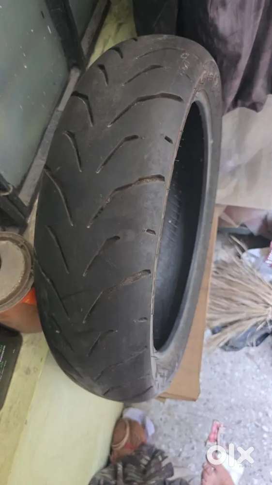 Kawasaki Ninja 300 tyre