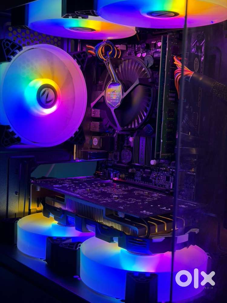 Mid Gaming pc fresh new build with monitor