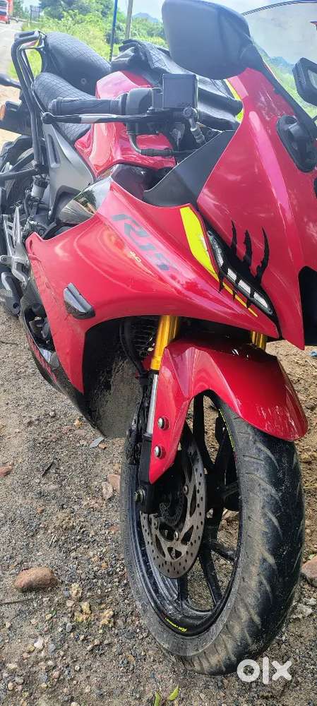 R15 V4 condision bike
