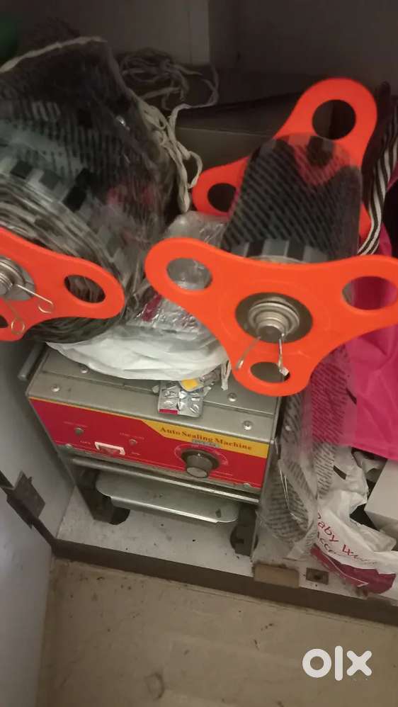 Cupsealing machine