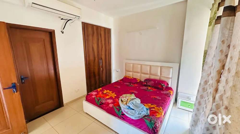 Newly furnished 3bhk for rent