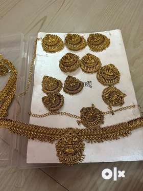 Bridal jewel set for sale .. Used only one time .. Bought 3 months back for emergency but it is not ...