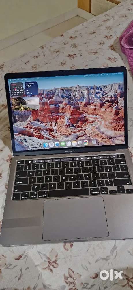 Macbook pro 2020 16gb i7 13 Inch.