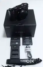 Fujifilm X100V Compact Camera Black 4600 Shots