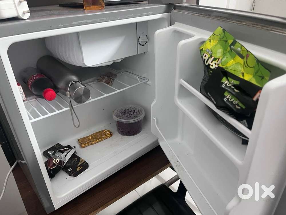 Mini fridge
