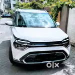 Kia Carens 2023 Petrol 18000 Km Driven