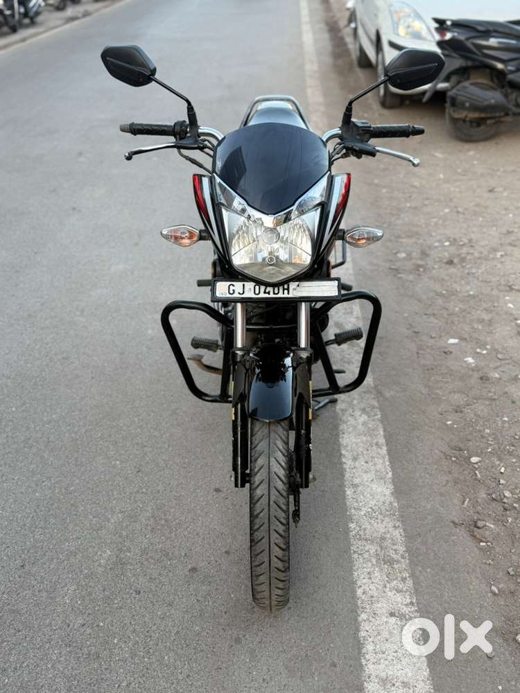 Honda CB Shine Bs4 2019 (9999 ભરીને બાકીની લોન ભાવનગરના ડોકયુમેનટ)