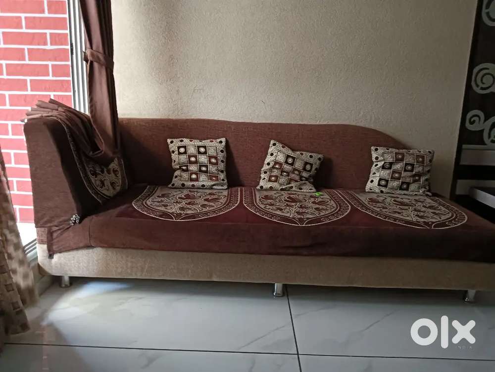 સોફા અને લોચર