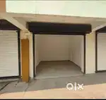 129 Sqft Shop is available for rentt