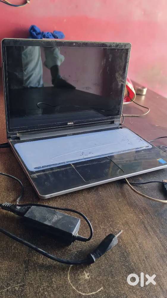 Laptop i3 ok hai