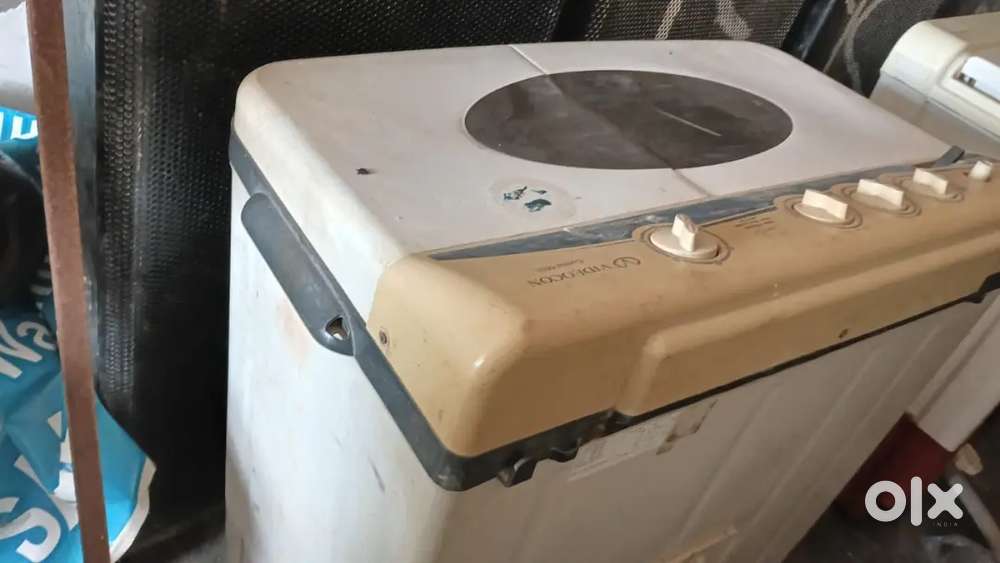 Oll type waching machine available here