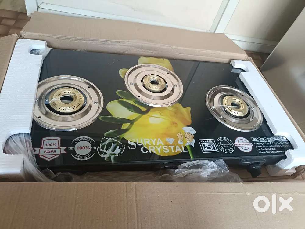 Brand new 3 burner gas stove automatic..