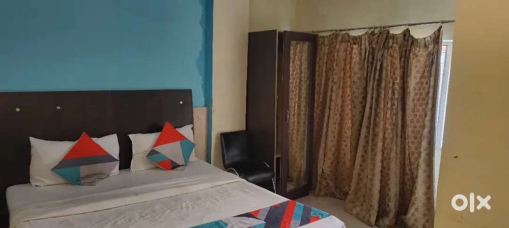 NEED FRONT OFFICE STAFF