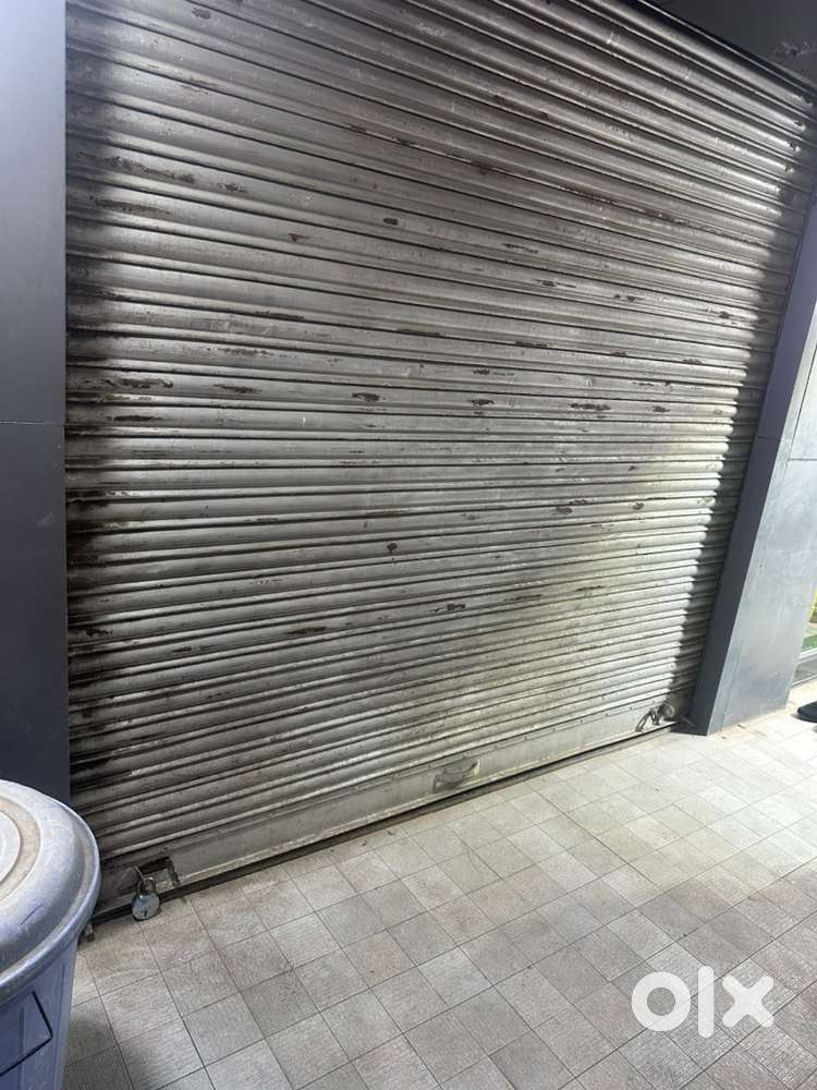 Shop for rent . Main road touh. Upper kondhwa road