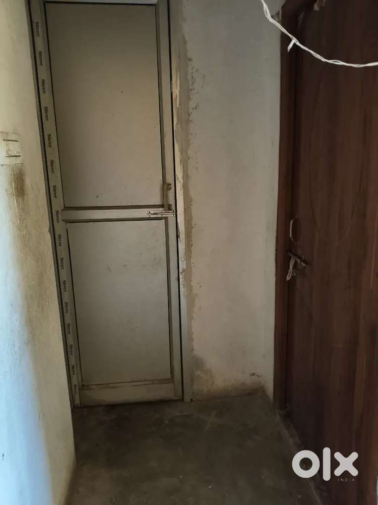 Single Room for girl/woman