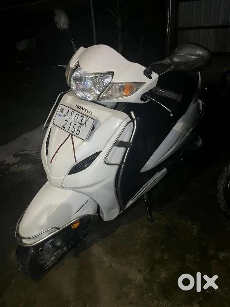 Activa 4g urgent sell