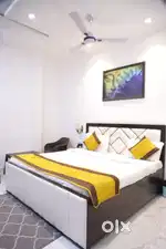 Fully furnished indipendent Rooms available on rent near amityuniversi